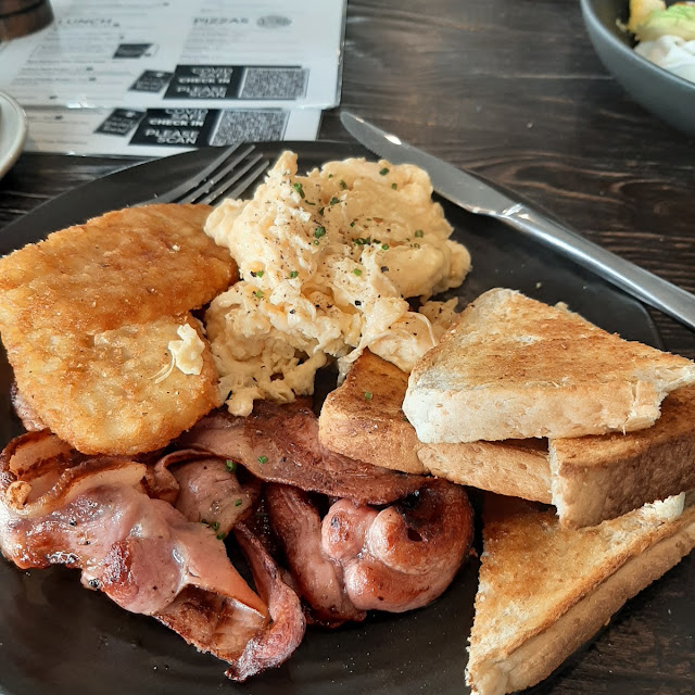 Scrambled Eggs Bacon and Hash Browns