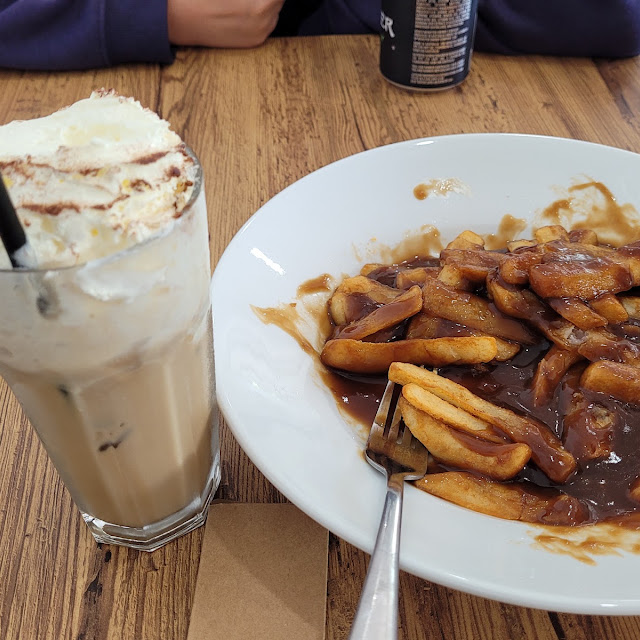 Chips and Gravy