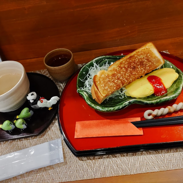 アーモンドトースト モーニング