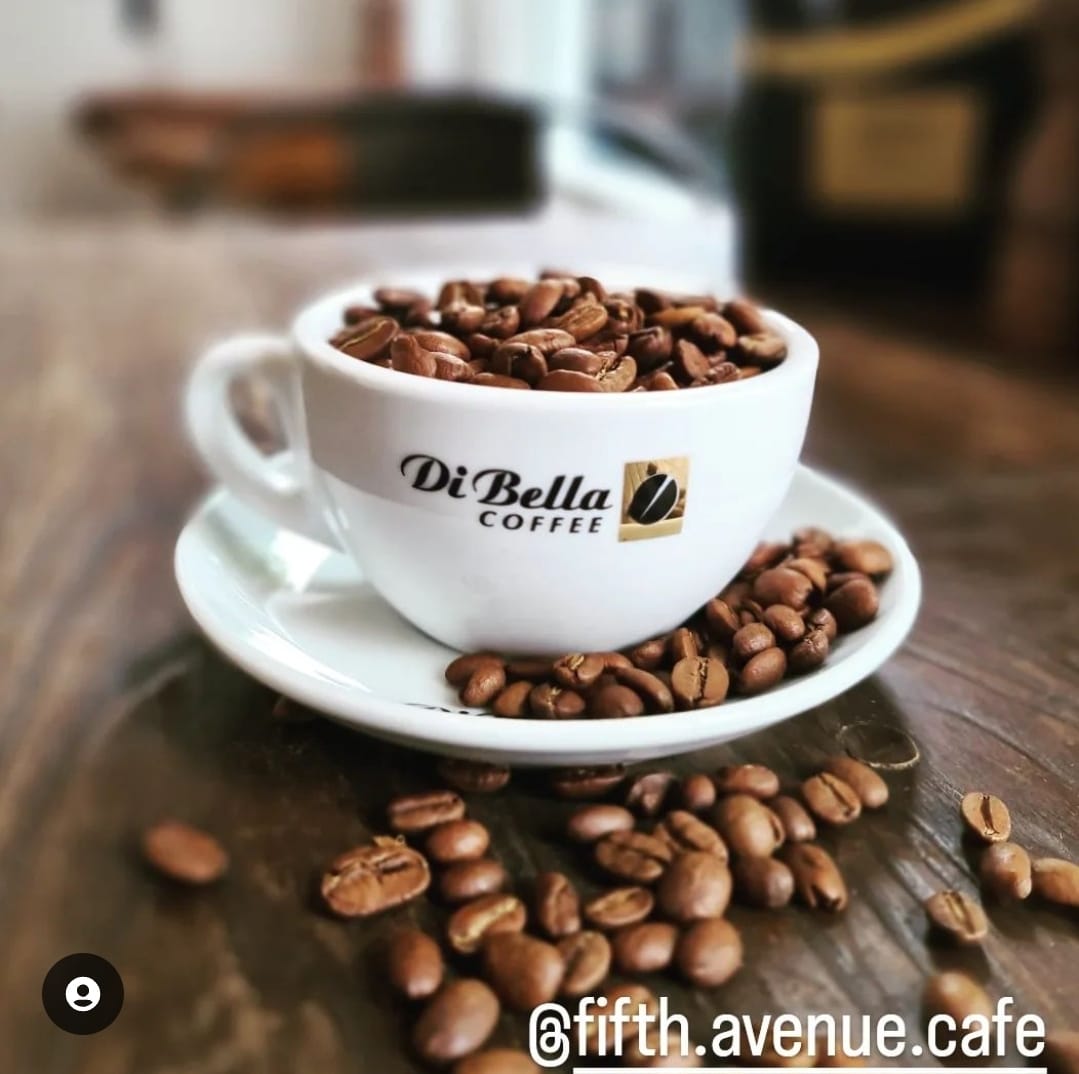 Fifth Avenue Cafe