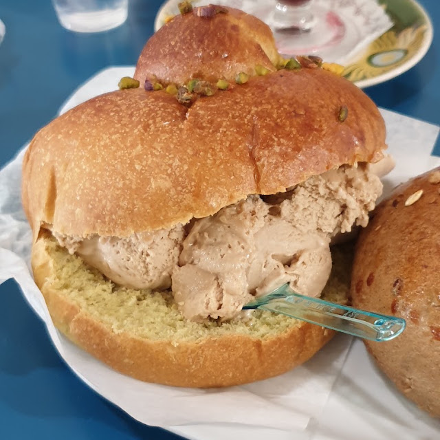 Brioche Con Gelato