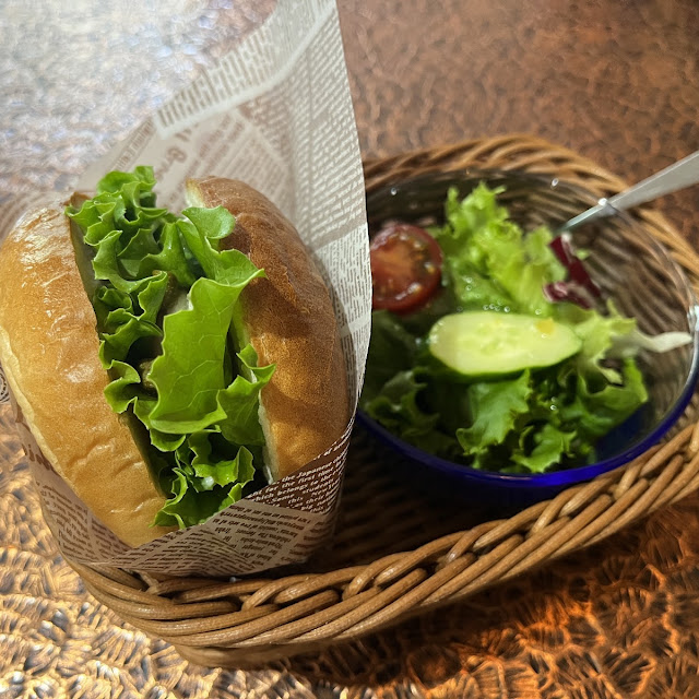 スモークサーモンサンド