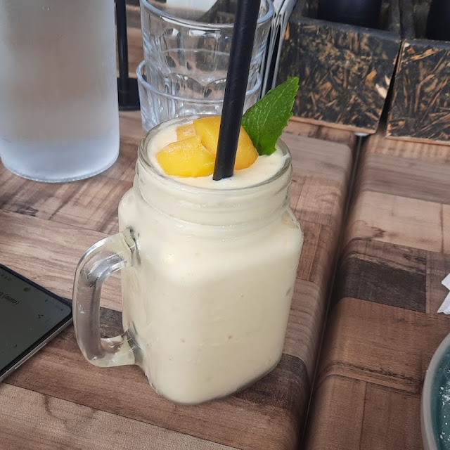 Mango Smoothie