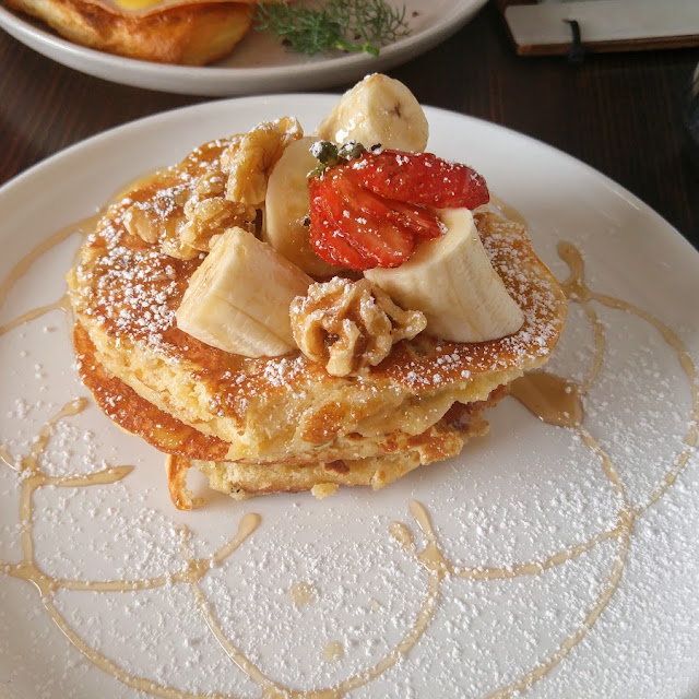 Banana Walnut Pancakes