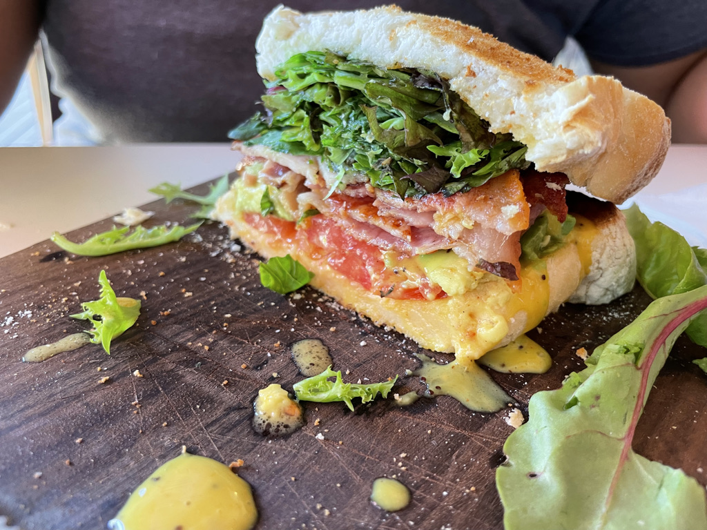 Ineeta Cafe