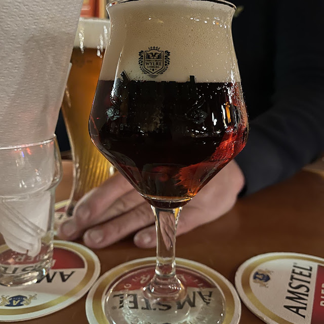 Heerlijk Donker Bier Van De Tap