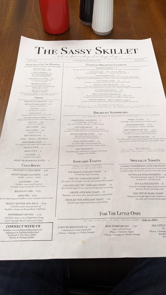 The Sassy Skillet Cafe and Juice Bar menu board