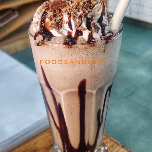 Kit Kat Shake