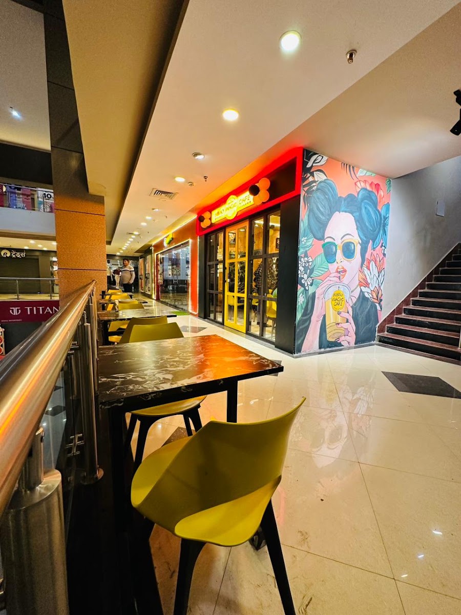 Momo Magic Cafe