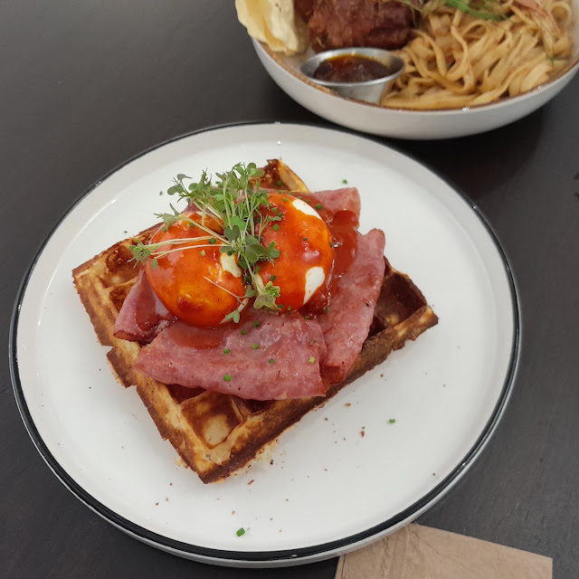Classic Waffle Benedict
