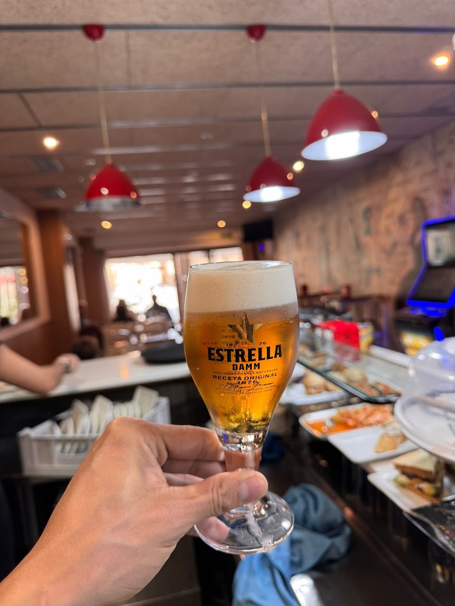 La Era Cafeteria-Bar
