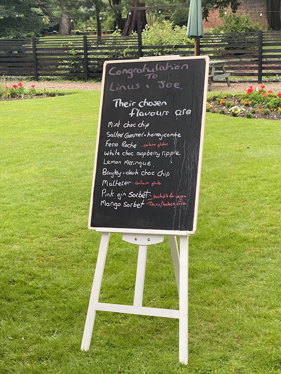 Sticky Fingers Cafe menu board