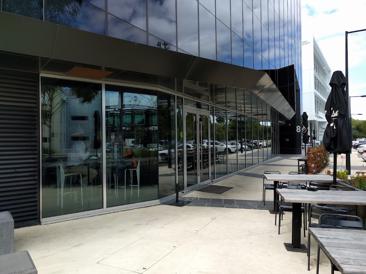 Common Cafe & Bar
