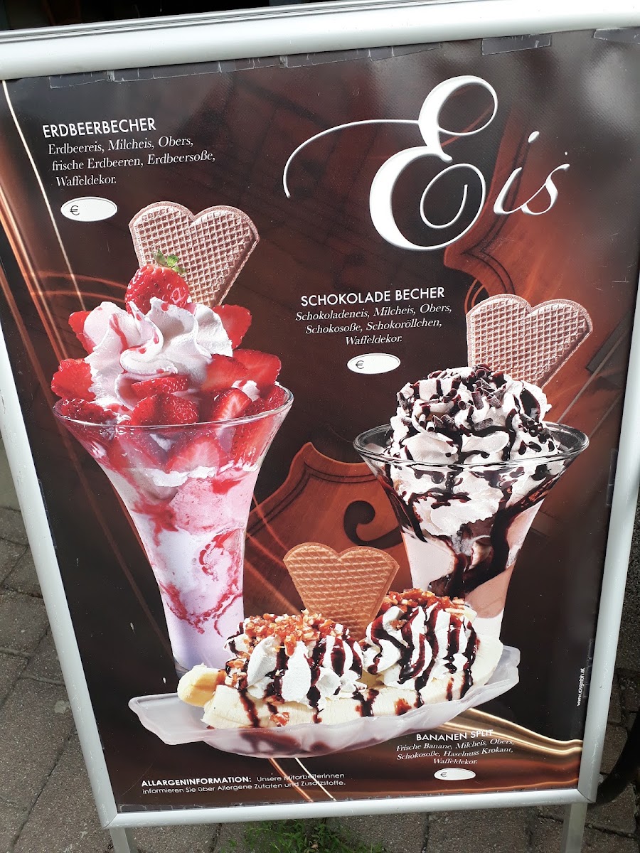 Cafe Claudia menu board