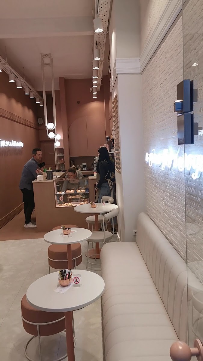 Kanel Café
