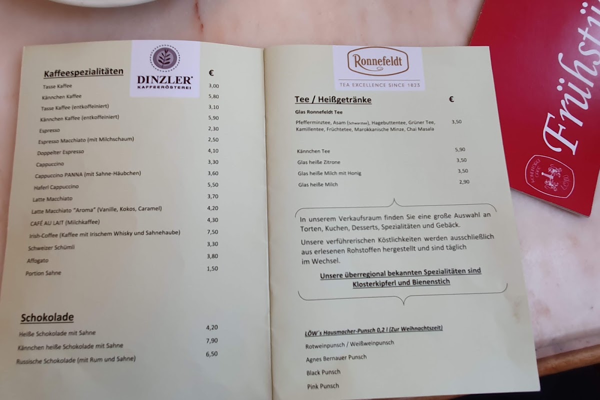 Konditorei Café Löw menu board