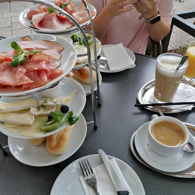 Frühstück Löw