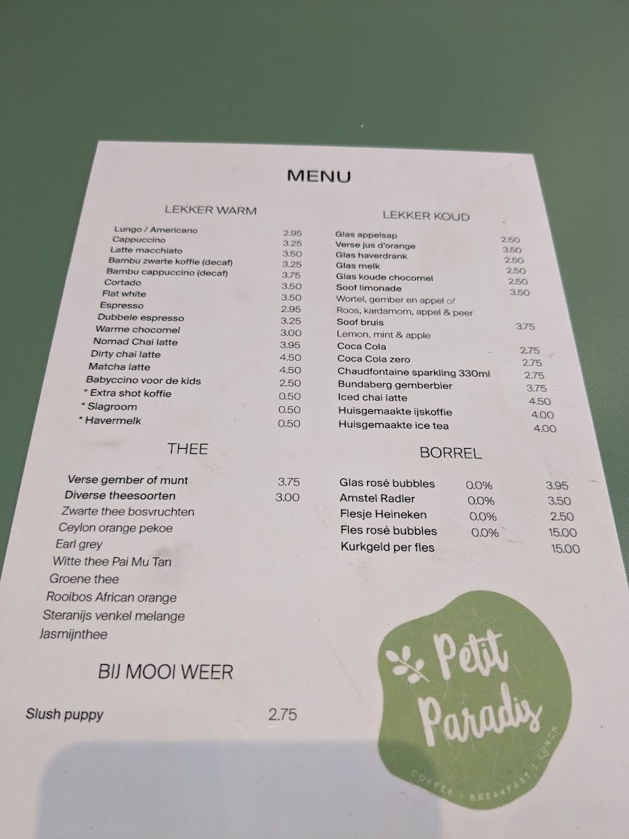 Petit Paradis menu board