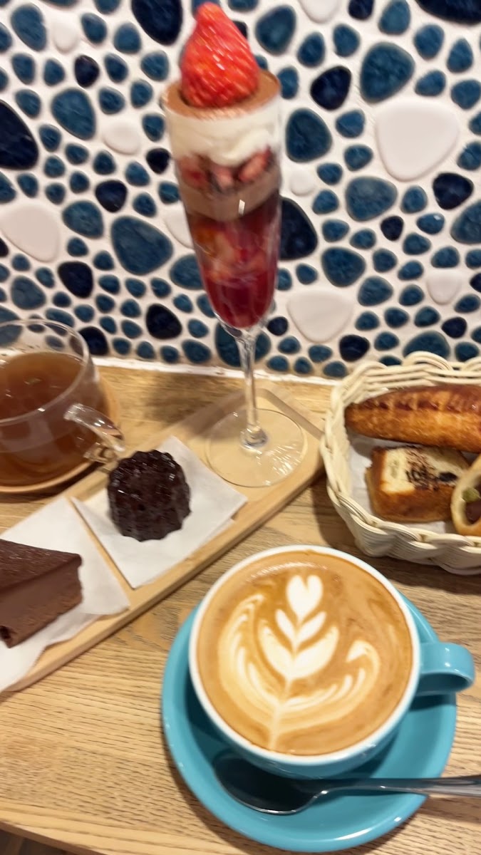 Bread, Espresso & Jiyugata