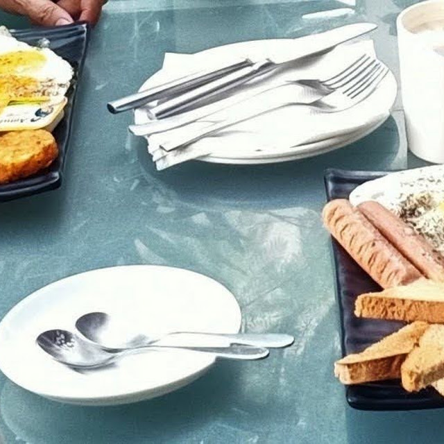 Firangi Breakfast Plate