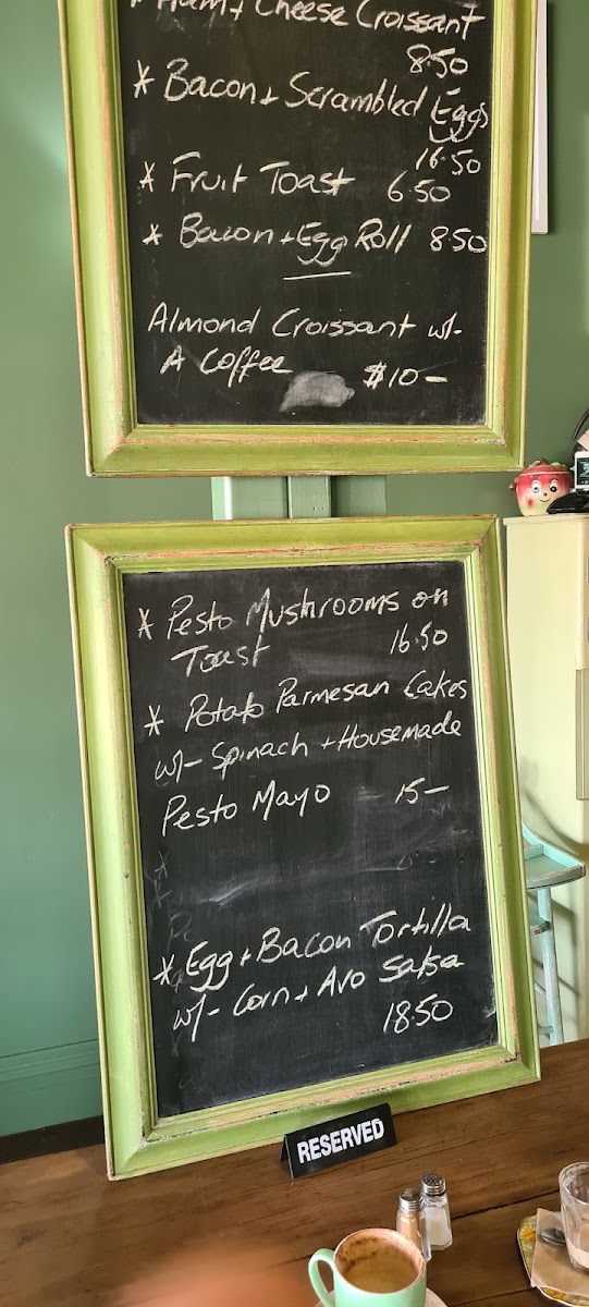 Vintage On Melbourne menu board