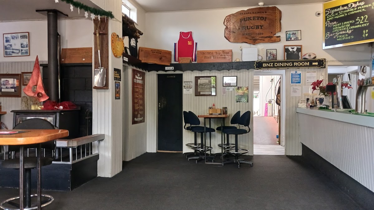Pongaroa Hotel