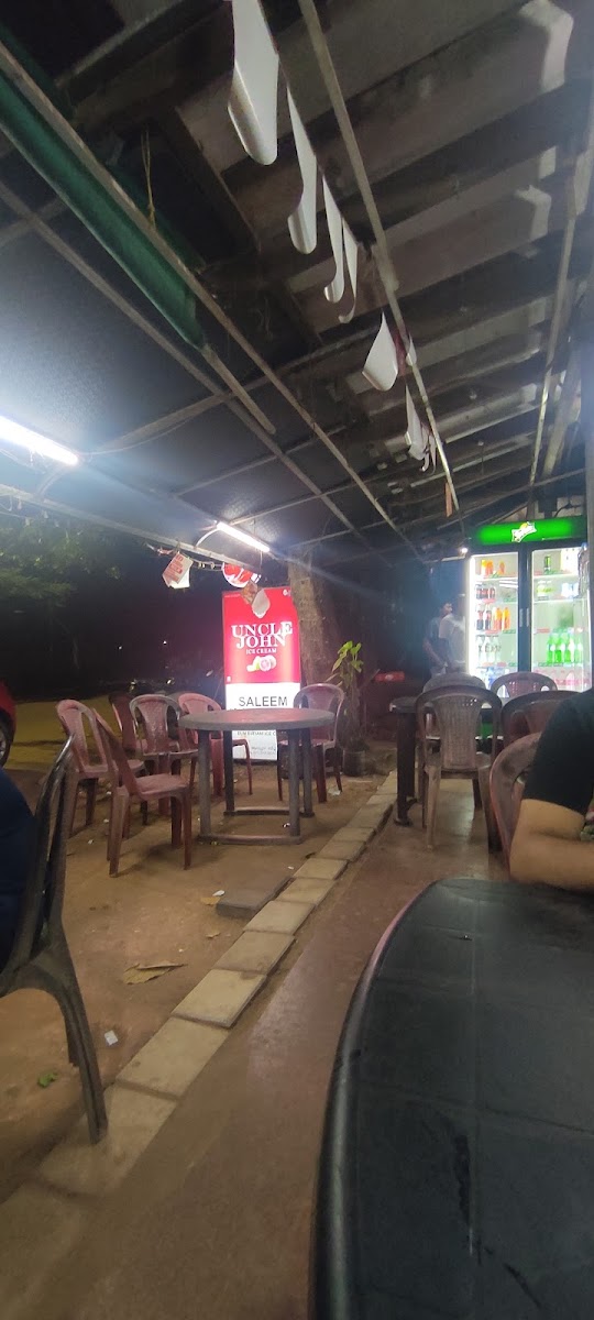 Salims Beach Cafe