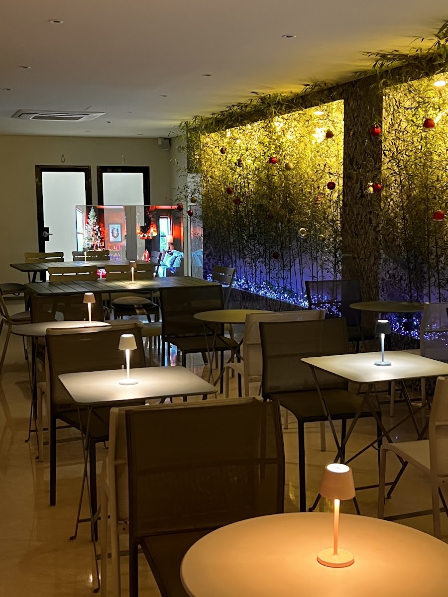 홍대 카페 놀거리 ㅎㄷ카페 Seoul best coffee hongdae cafe 韓国カフェ 弘大カフェ コーヒー