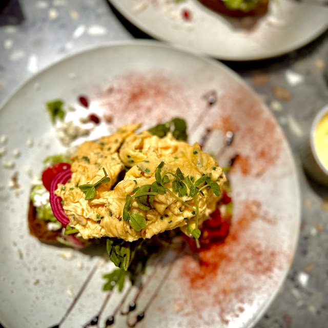 Smashed Avocado with Scrambled Eggs
