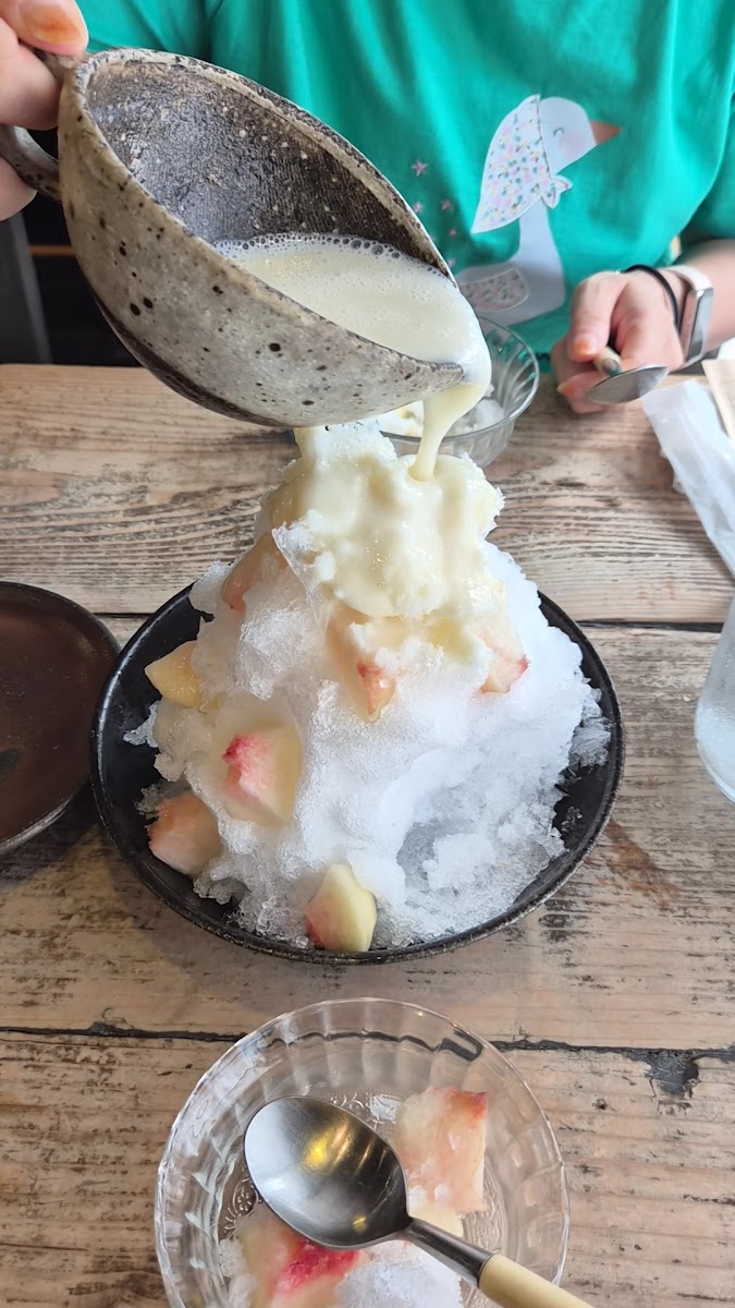 ni:no homewares & cafe