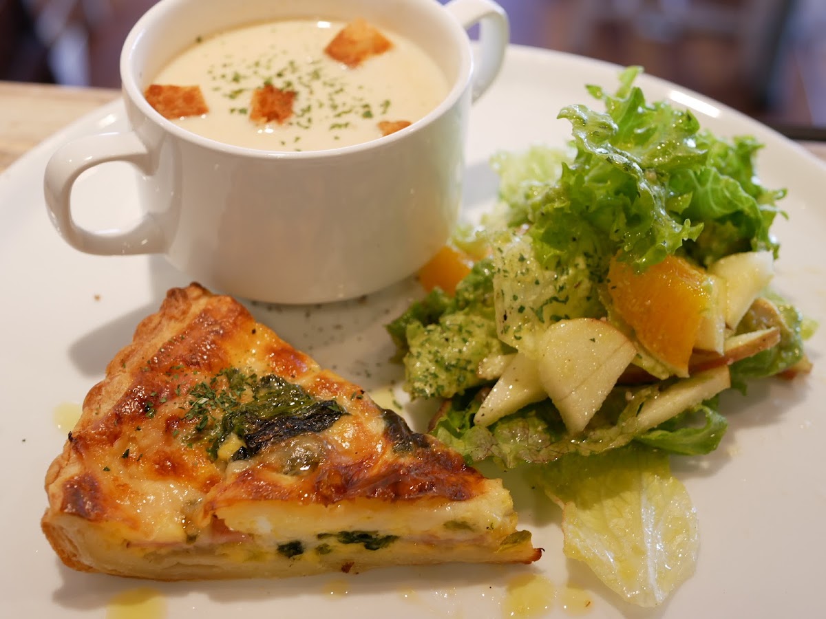 Y's Dog Cafe