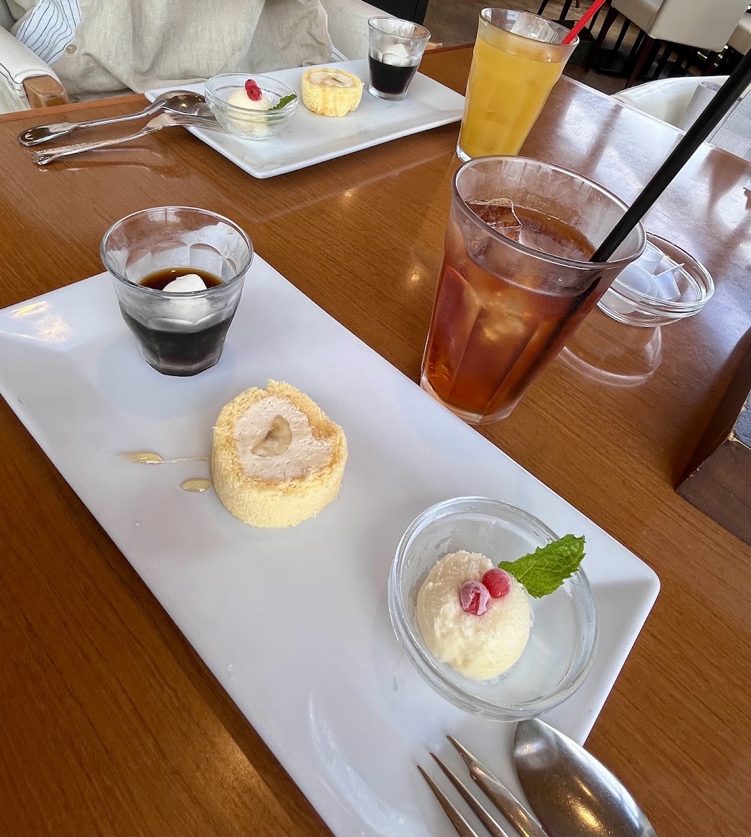 Mark Ole Cafe