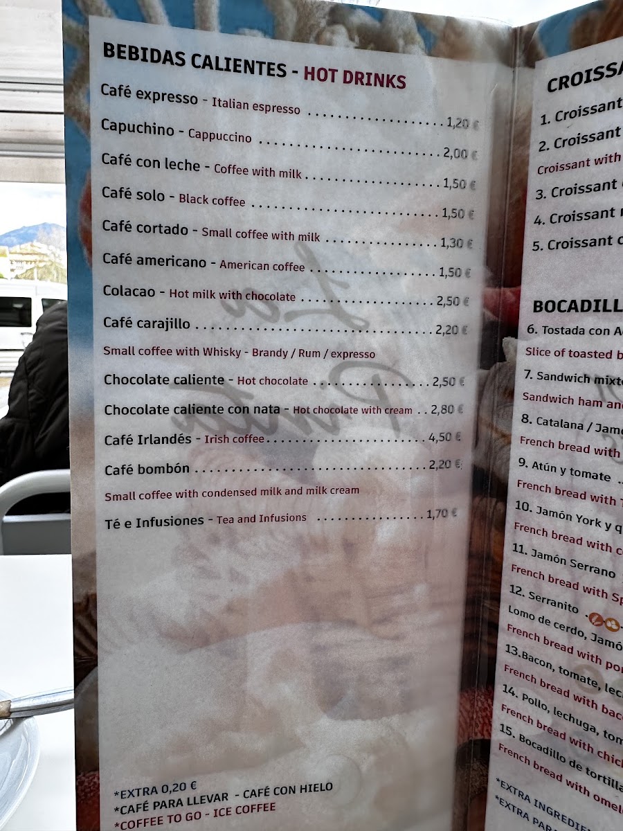 Cafeteria bar La Pinta menu board