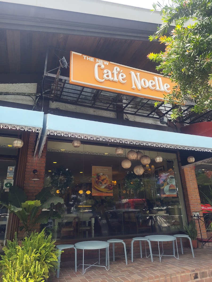 Café Noelle - Greenfields Square, San Fernando