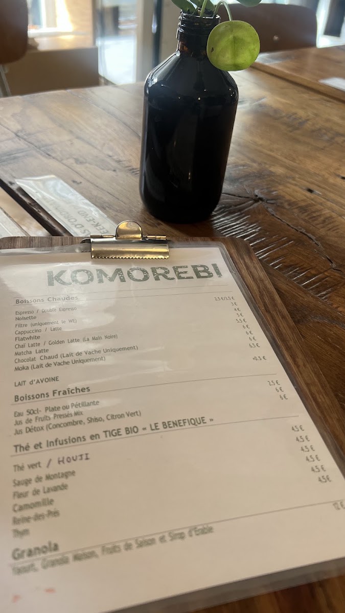 Komorebi Café/Pâtisserie menu board