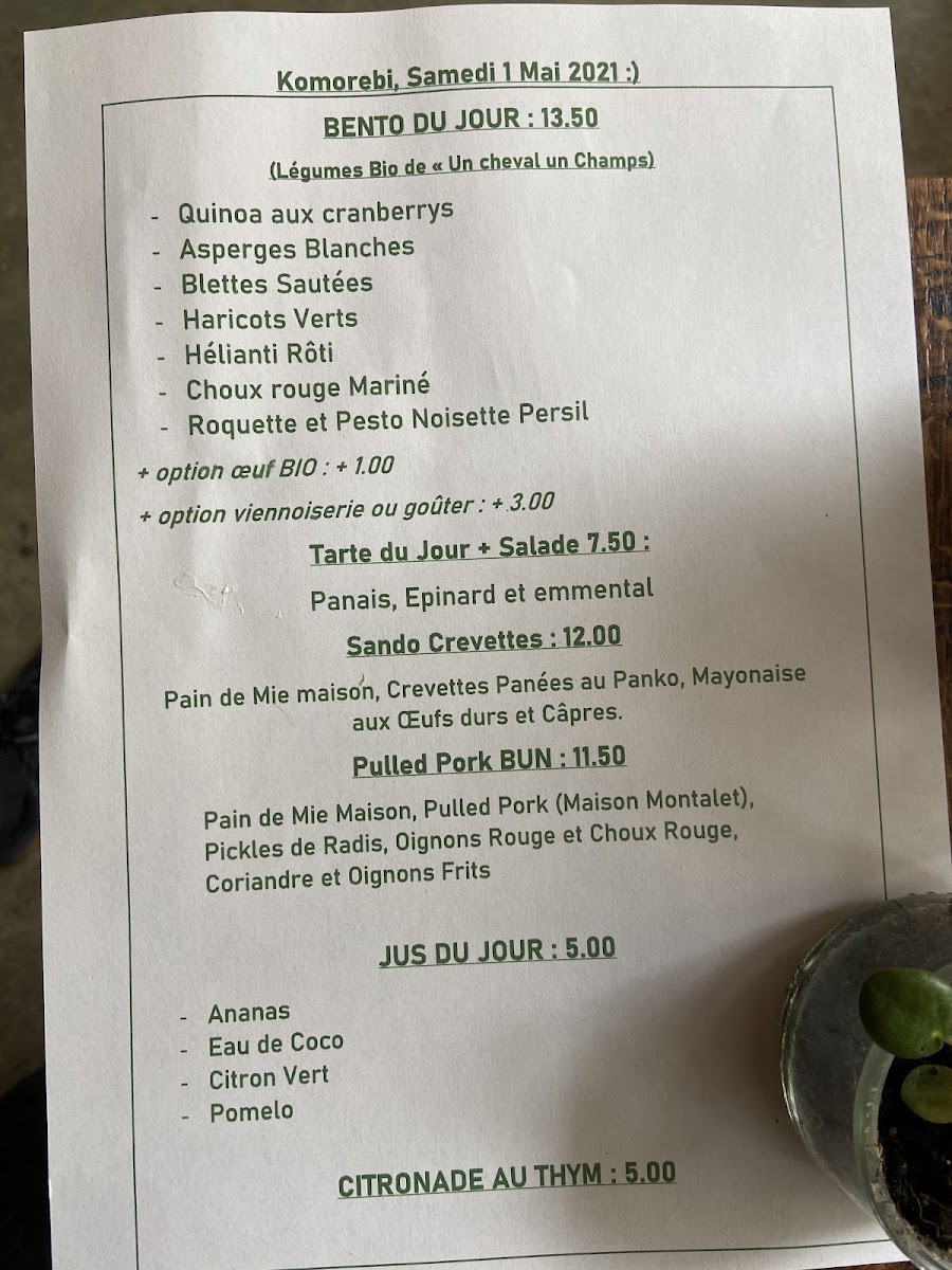 Komorebi Café/Pâtisserie menu board