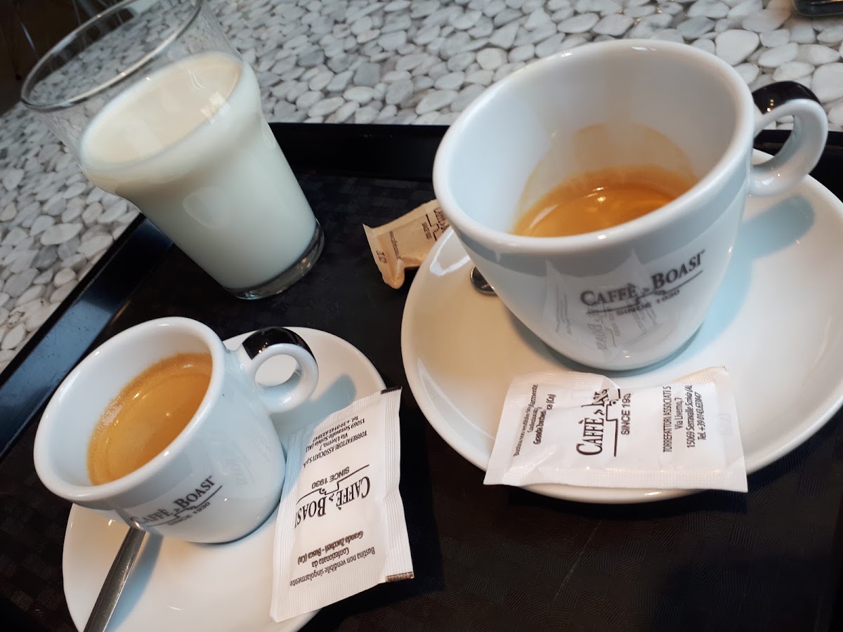 Vertical Café et Boutique