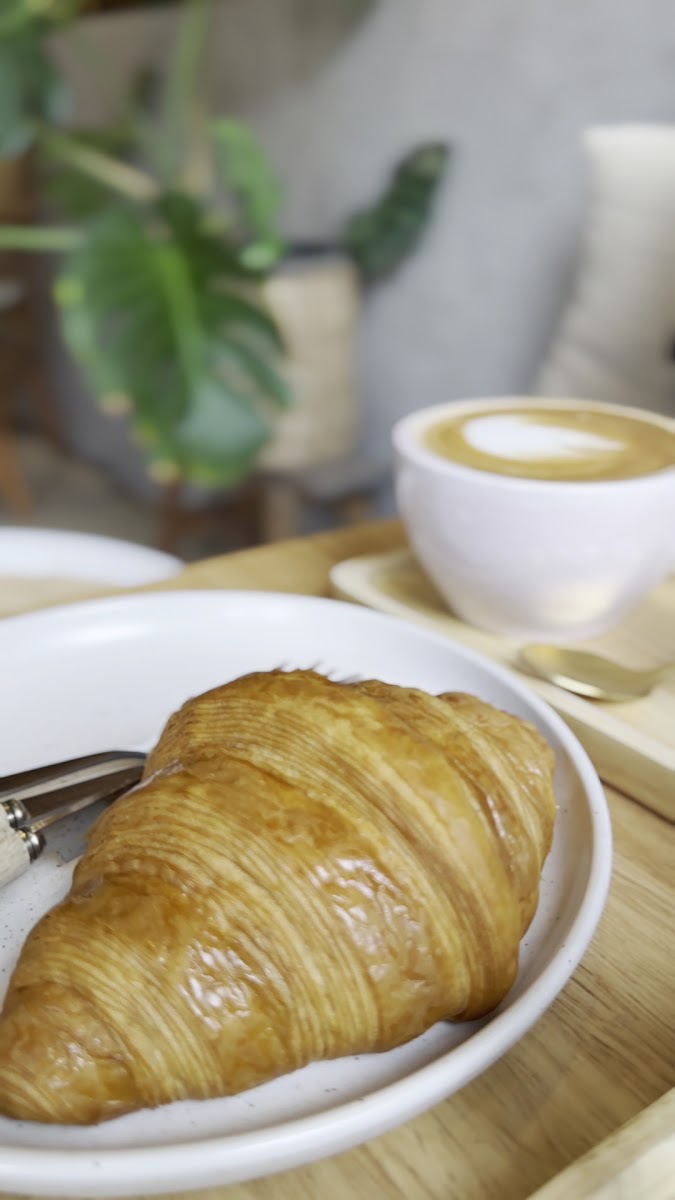 ADORE Cafe