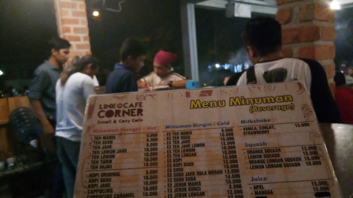 Link Cafe Corner menu board