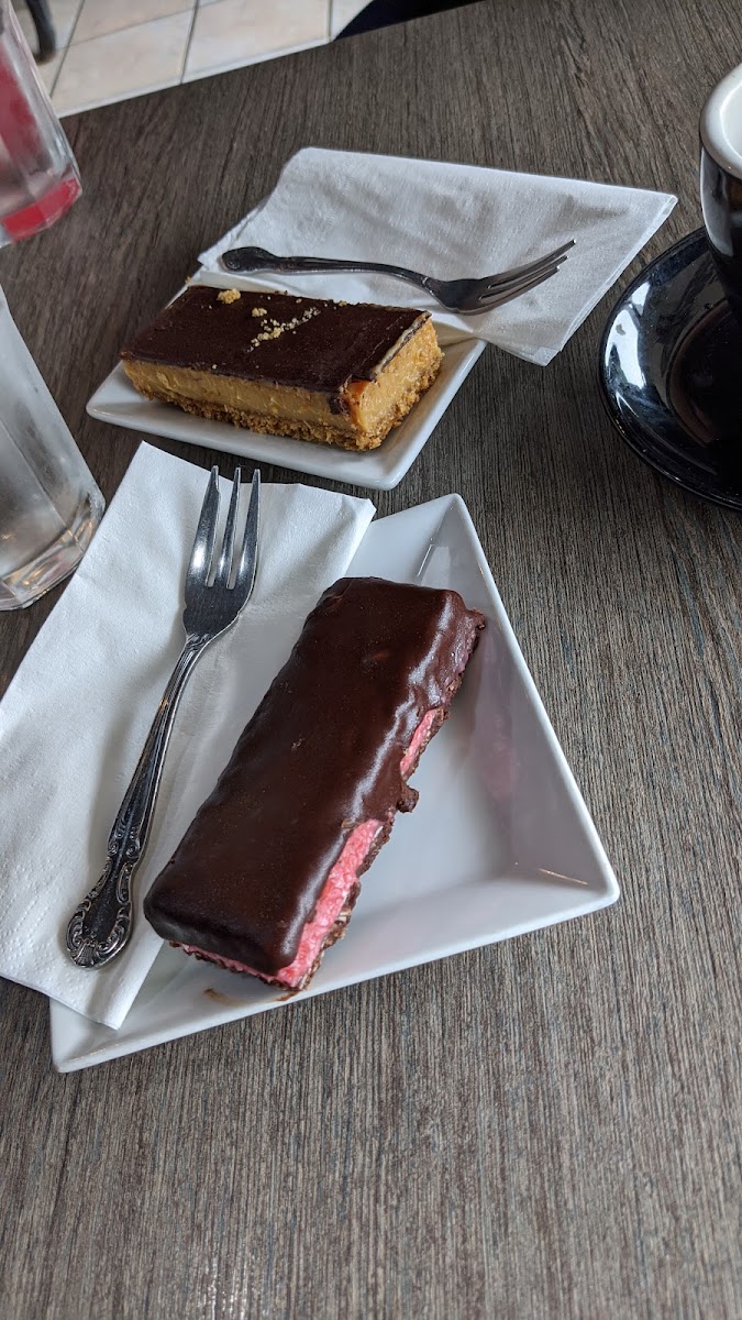 Cafe Expresso Eat in & Takeaway