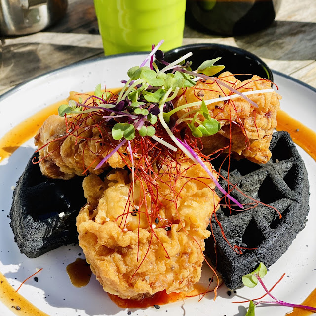 Charcoal Waffle w Fried Chicken