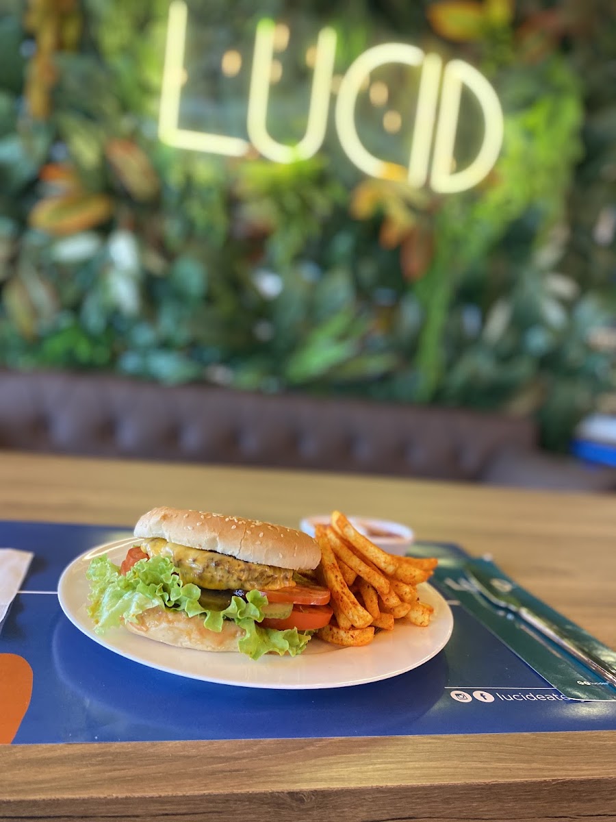 Lucid eatery coffee