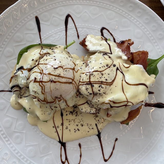 Bacon Eggs Benny