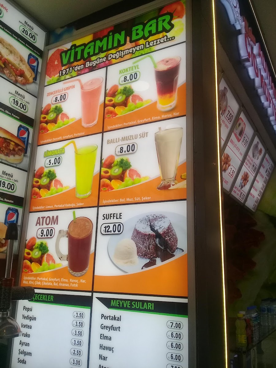 Vitamin Tunalı menu board