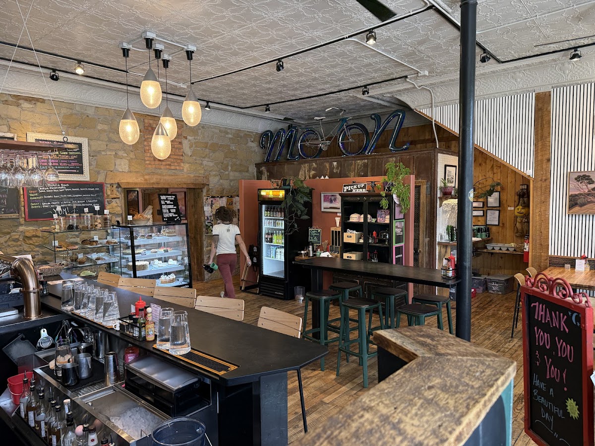 Moondog Cafe and Bakery