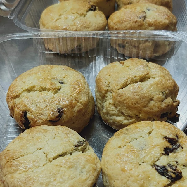 Raisin Scones