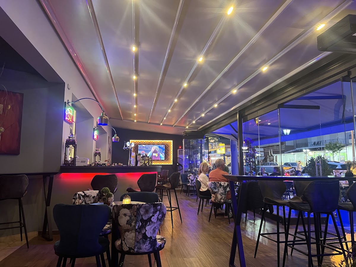 Sugar Wine Bar