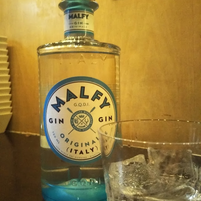 イタリア産 ジン