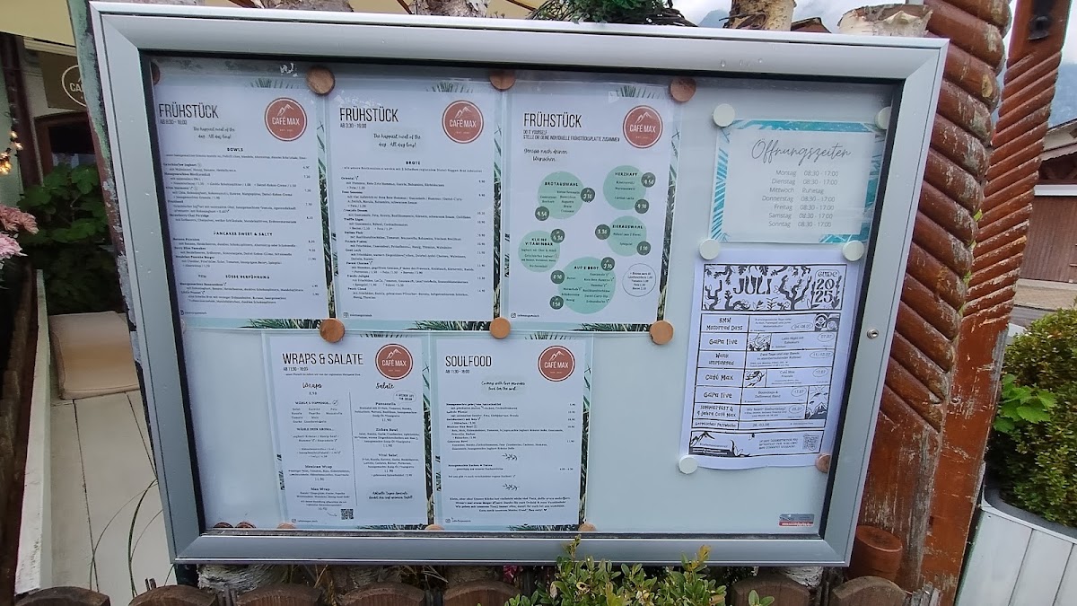 Café Max menu board