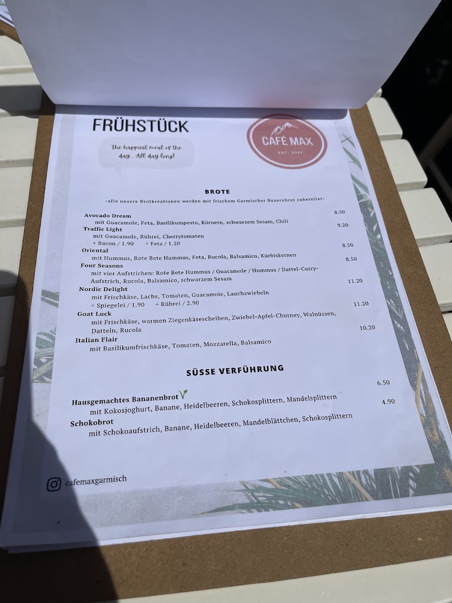 Café Max menu board